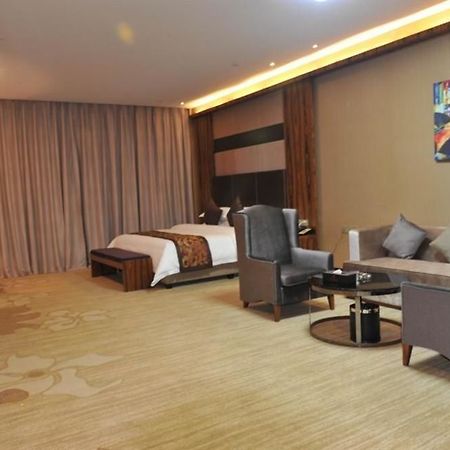 Ehrenburg Hotel Foshan Exteriör bild