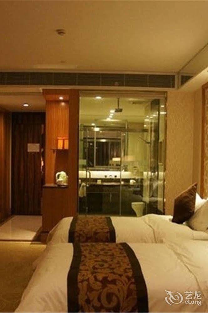 Ehrenburg Hotel Foshan Exteriör bild